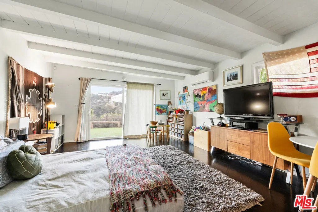 2316 Laurelmont Place, Los Angeles, California 90046 home-pic-27